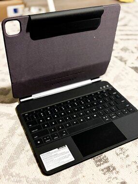 RAYMCRAFT iPad Pro 13 Keyboard Case M5 M4 Backlit Trackpad Black